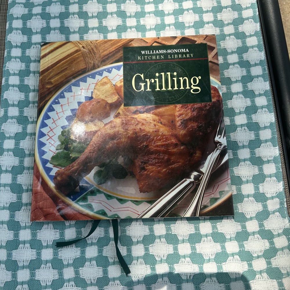 Williams-Sonoma Kitchen Library Grilling Cookbook